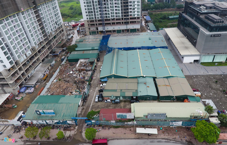 Cận cảnh những lô đất vàng bỏ hoang giữa trung tâm Hà Nội